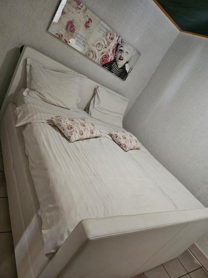 Apartmani Sanja Klenovica Dış mekan fotoğraf
